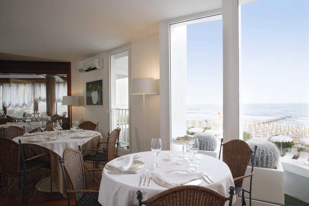 Hotel Delle Nazioni Lido di Jesolo Exteriör bild