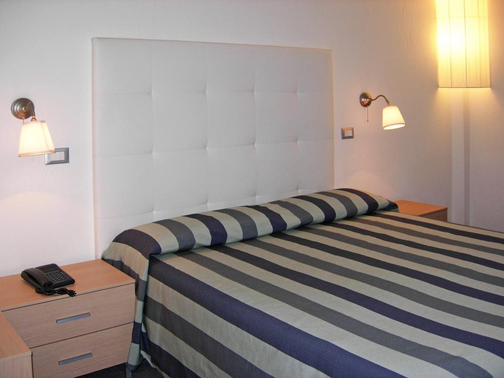 Hotel Delle Nazioni Lido di Jesolo Rum bild