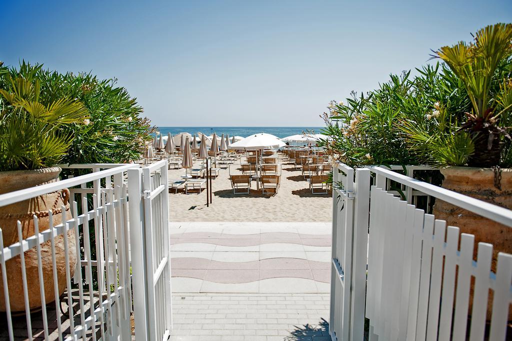Hotel Delle Nazioni Lido di Jesolo Exteriör bild