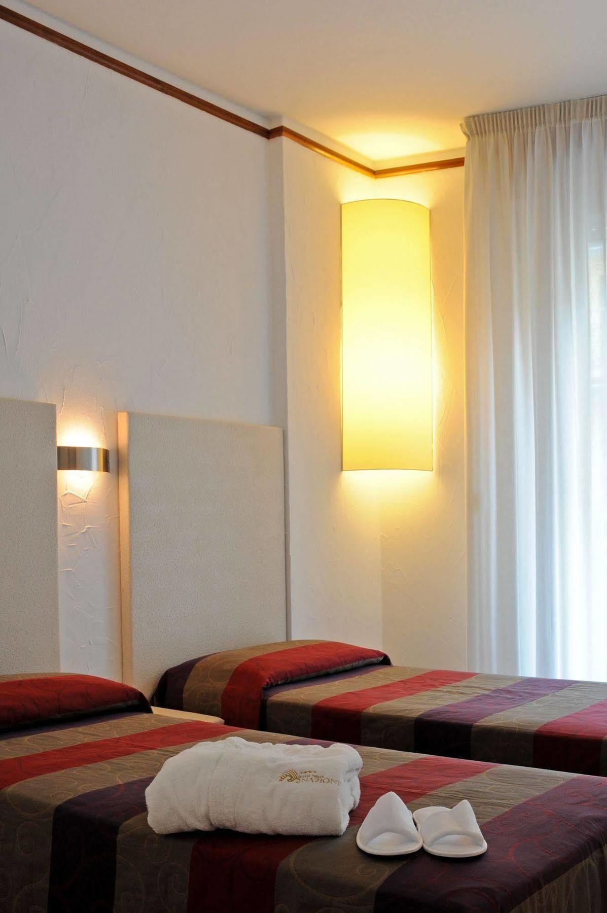 Hotel Delle Nazioni Lido di Jesolo Exteriör bild